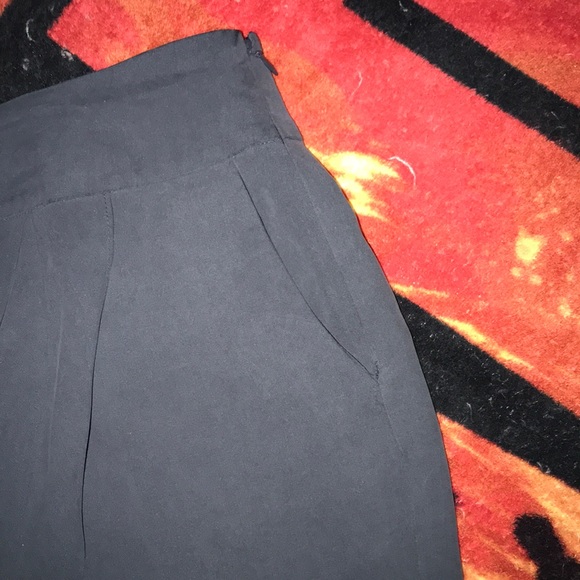 Ann Taylor loft blue/grey mini skirt size 6 💕 - Picture 4 of 7